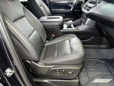 Used 2024 Chevrolet Suburban RST w/ Luxury Package AWD/4WD image 35
