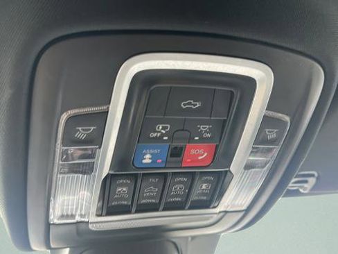 Used 2022 RAM 1500 Laramie image 22