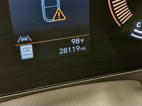 Used 2025 Hyundai Kona SEL AWD/4WD image 19