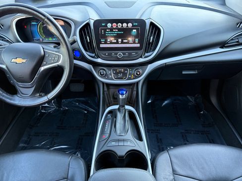 Used 2017 Chevrolet Volt LT w/ Comfort Package image 11
