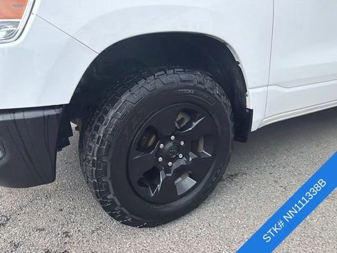 Used 2022 RAM 1500 Big Horn AWD/4WD image 4