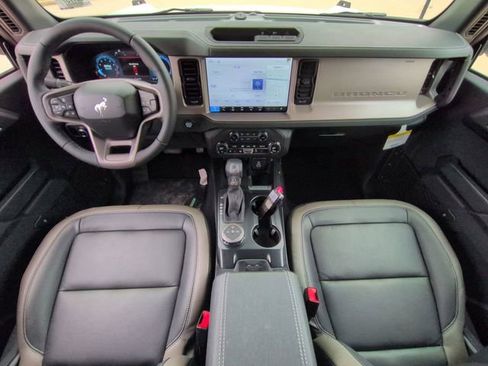 New 2026 Ford Bronco Outer Banks AWD/4WD image 14