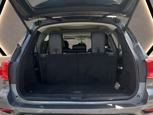 Used 2020 Nissan Pathfinder SL AWD/4WD image 7