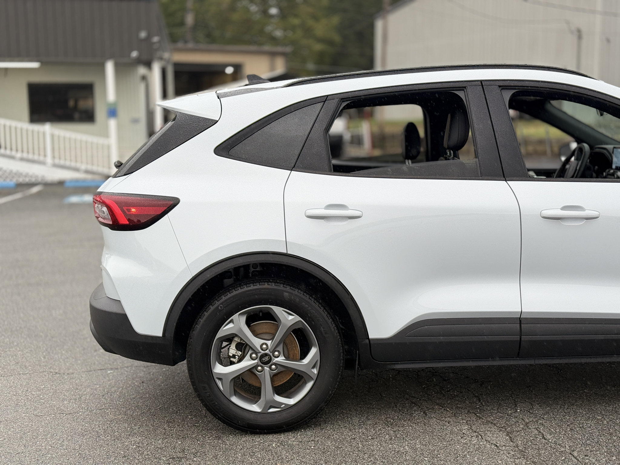 Used 2025 Ford Escape ST-Line AWD/4WD image 12