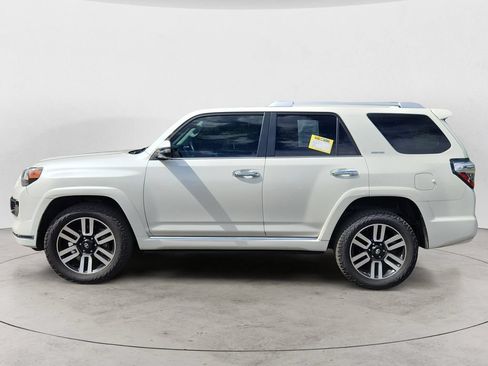 Used 2023 Toyota 4Runner Limited AWD/4WD image 2