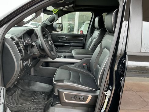 Used 2025 RAM 1500 Laramie image 7