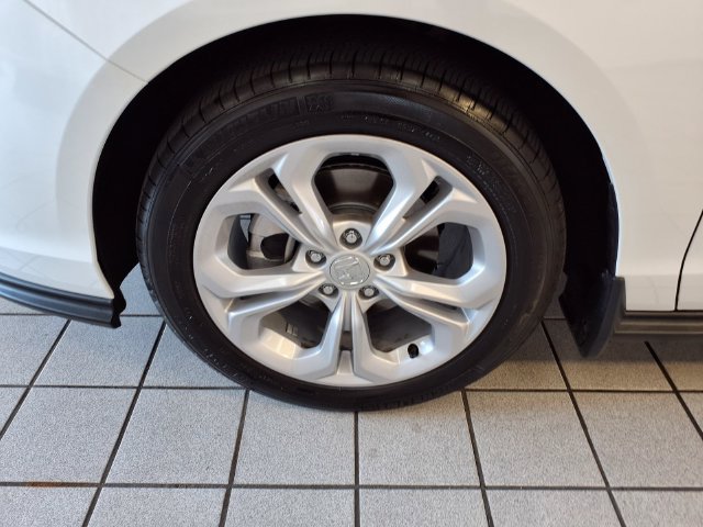 Certified 2025 Honda Accord LX image 5