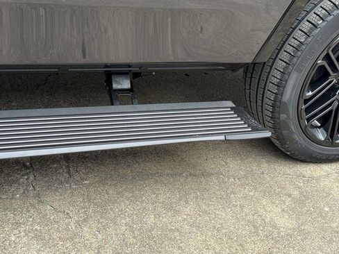 New 2026 Jeep Grand Wagoneer Limited AWD/4WD image 16
