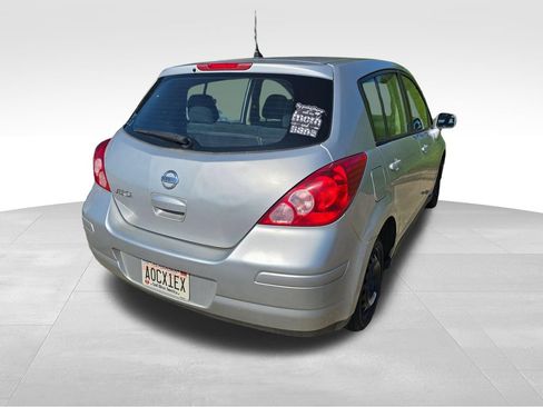 Used 2011 Nissan Versa 1.8 S FWD image 11