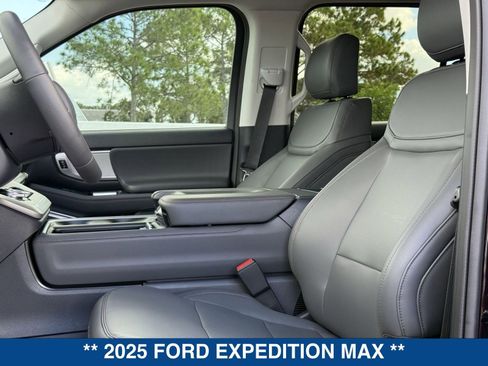 New 2025 Ford Expedition Max Active image 25