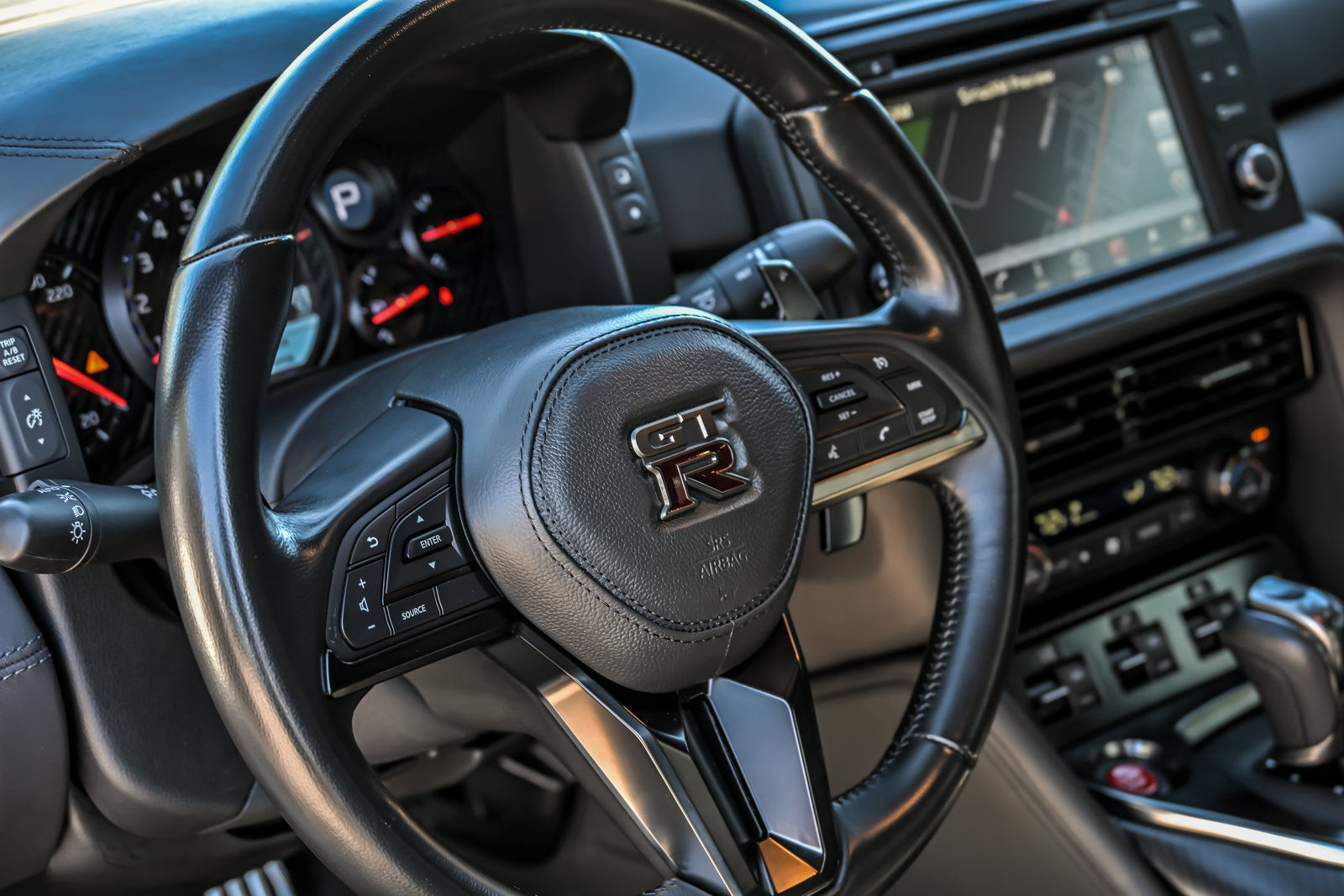 Used 2024 Nissan GT-R Premium w/ Premium Interior Package AWD/4WD image 28
