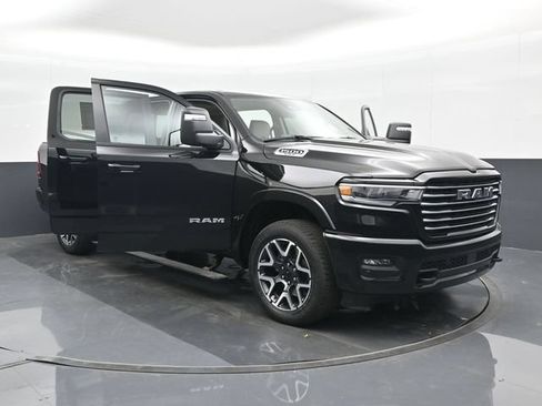 Used 2025 RAM 1500 Laramie AWD/4WD image 46