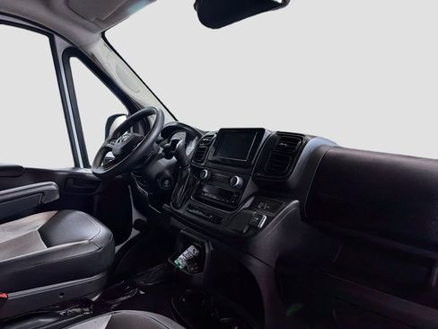 Used 2025 RAM ProMaster 2500 w/ Convenience Group FWD image 25