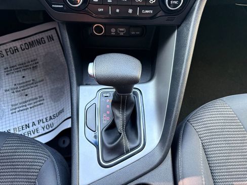 Used 2019 Kia Niro LX image 17
