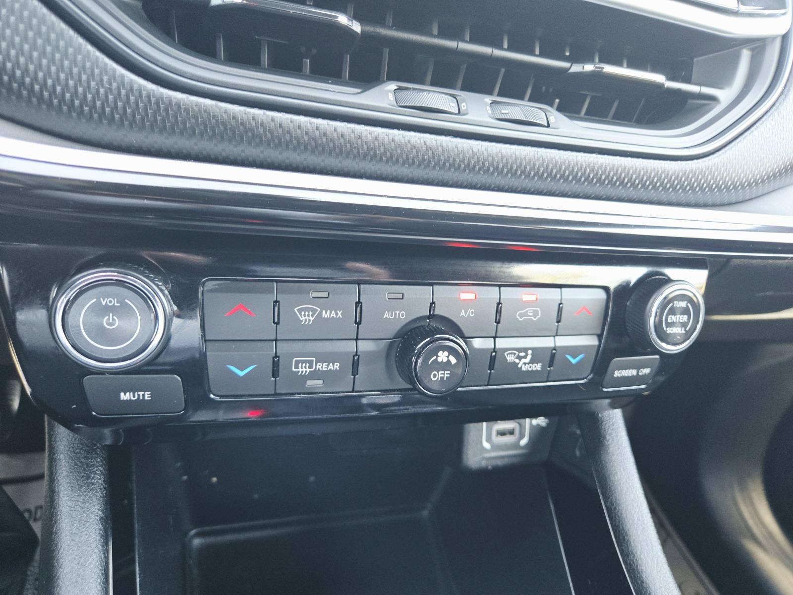 Used 2023 Jeep Compass Trailhawk AWD/4WD image 30