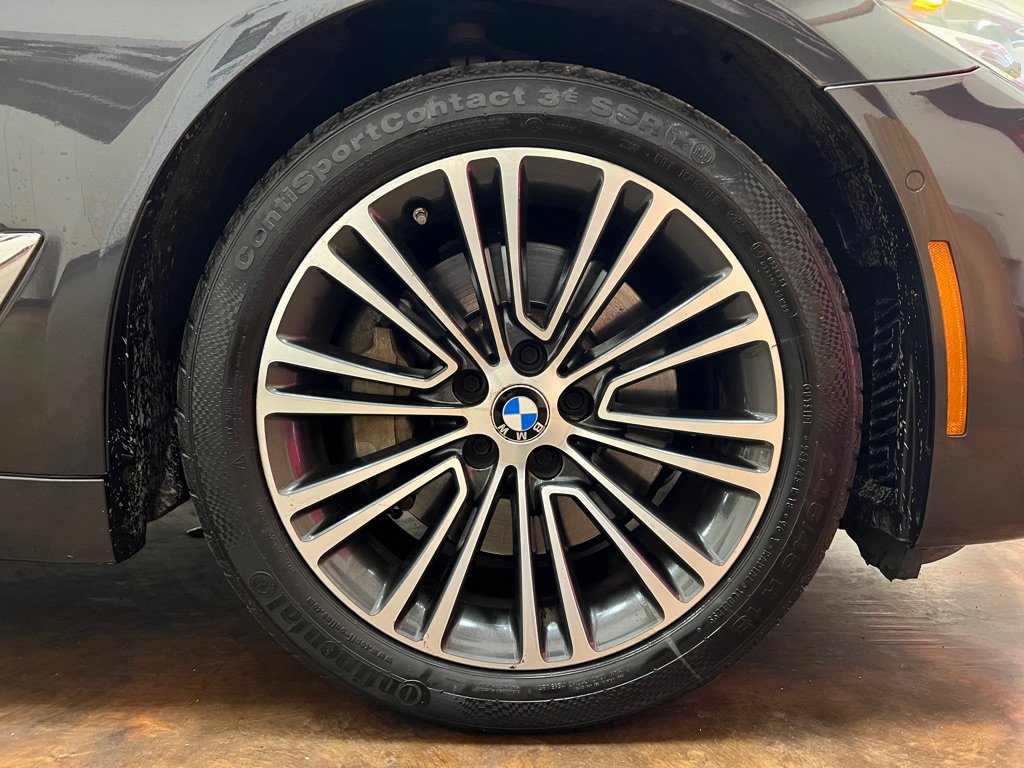 Used 2019 BMW 540i xDrive w/ Premium Package AWD/4WD image 11
