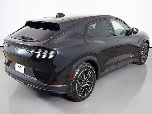 Used 2025 Ford Mustang Mach-E Premium image 12