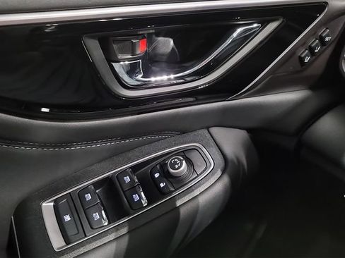 Certified 2025 Subaru Outback Limited image 18