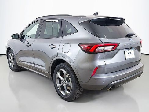 Used 2023 Ford Escape ST-Line w/ Tech Pack #1 AWD/4WD image 9