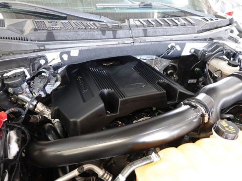 Used 2018 Ford F150 Lariat image 48