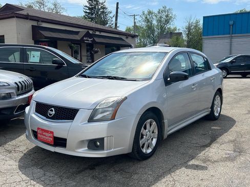 Used 2010 Nissan Sentra 2.0 SR image 2