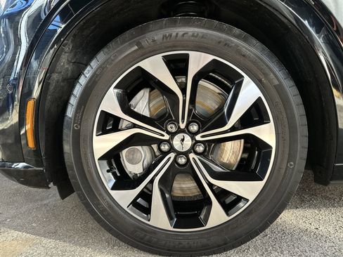 Used 2023 Ford Mustang Mach-E Premium image 19