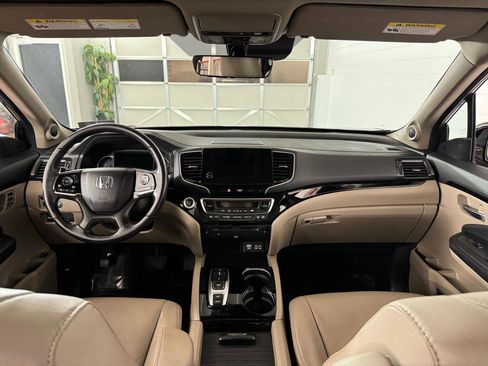 Used 2022 Honda Pilot Touring image 29