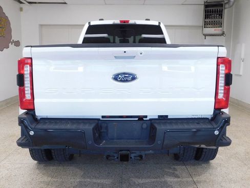 Used 2024 Ford F450 Lariat w/ Lariat Ultimate Package AWD/4WD image 7