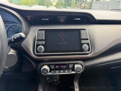 Used 2019 Nissan Kicks SR w/ SR Premium Package FWD image 25