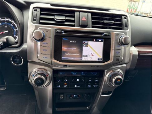 Used 2016 Toyota 4Runner Limited image 27