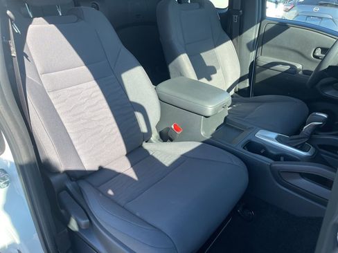 Used 2022 Nissan Frontier S image 16