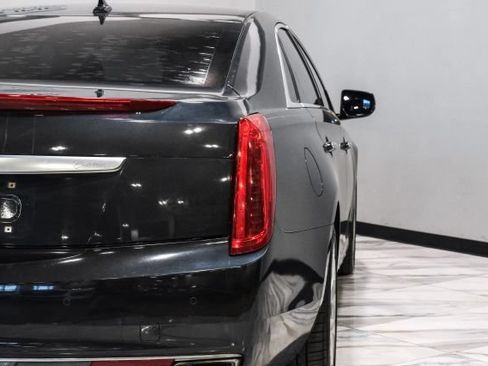 Used 2013 Cadillac XTS Premium FWD image 43