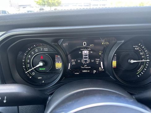 Used 2024 Jeep Wrangler Unlimited Sahara AWD/4WD image 21