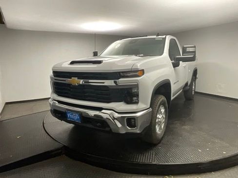 New 2026 Chevrolet Silverado 2500 LT w/ Convenience Package image 3