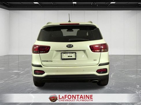 Used 2020 Kia Sorento LX w/ LX I4 Convenience Package image 7