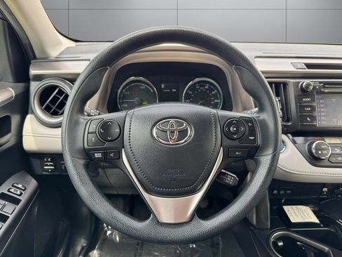 Certified 2018 Toyota RAV4 LE AWD/4WD image 13