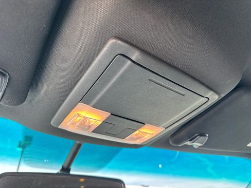 Used 2017 Ford Explorer XLT w/ Equipment Group 201A image 25