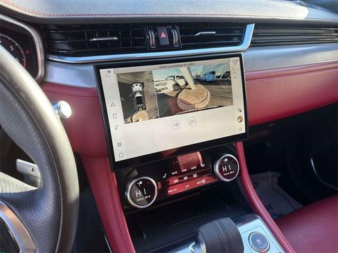 Used 2021 Jaguar F-PACE R-Dynamic S image 31