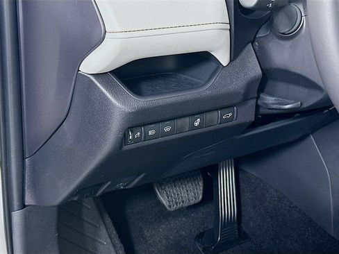 Used 2025 Toyota RAV4 XLE Premium w/ Weather Package FWD image 10