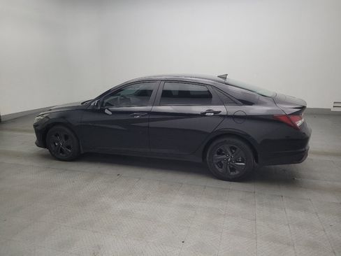 Used 2023 Hyundai Elantra SEL w/ Winter Weather Package image 3