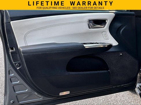 Used 2017 Toyota Avalon Limited w/ All Weather Liner Package FWD image 19