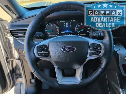 Used 2022 Ford Explorer XLT w/ Equipment Group 202A image 18