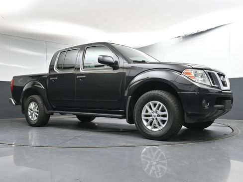 Used 2016 Nissan Frontier SV image 22