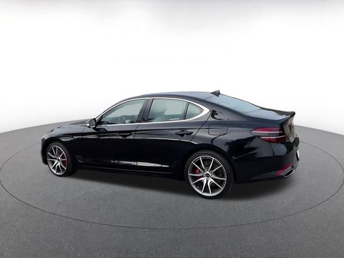 Used 2025 Genesis G70 2.5T image 9