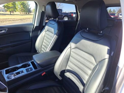 Certified 2023 Ford Edge SEL w/ Convenience Package image 9