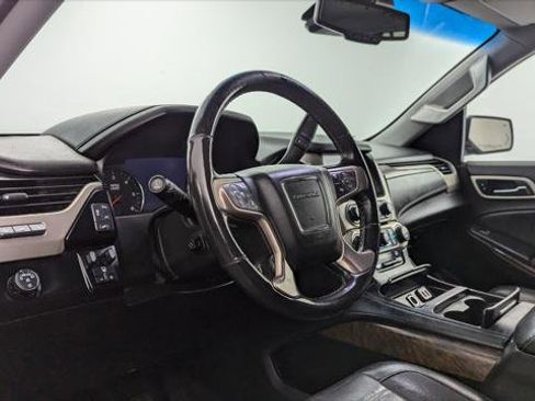Used 2018 GMC Yukon XL Denali image 23