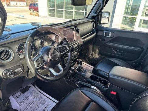 Used 2021 Jeep Gladiator Overland w/ Popular Equipment Package image 12