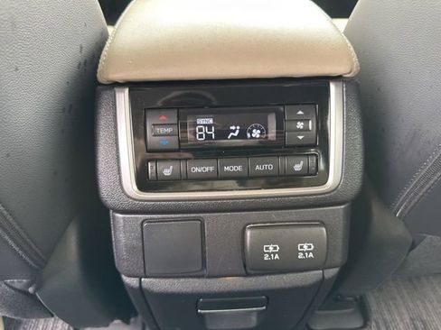 Used 2022 Subaru Ascent Limited image 25