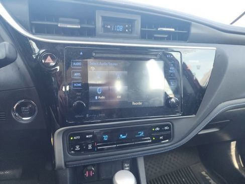 Used 2017 Toyota Corolla SE image 13