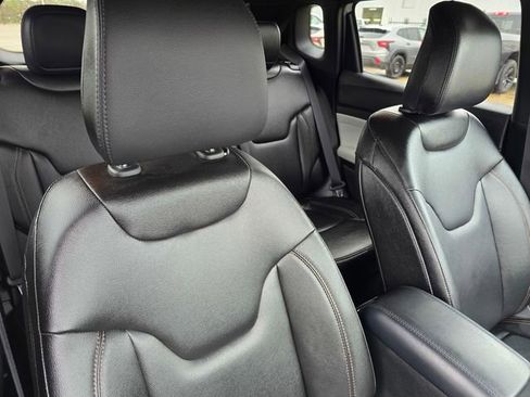 Used 2024 Jeep Compass Limited image 13